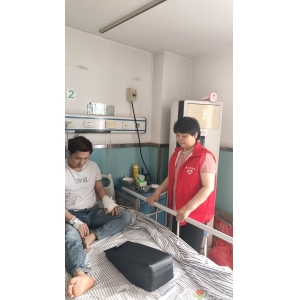 麻城康樂興家政：專業(yè)護(hù)工，守護(hù)健康，讓愛無微不至